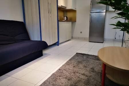 Charmant Studio Meuble 30 Min Paris, 5 Min Evry, Proche Aeroport Orly Ris-Orangis Luaran gambar